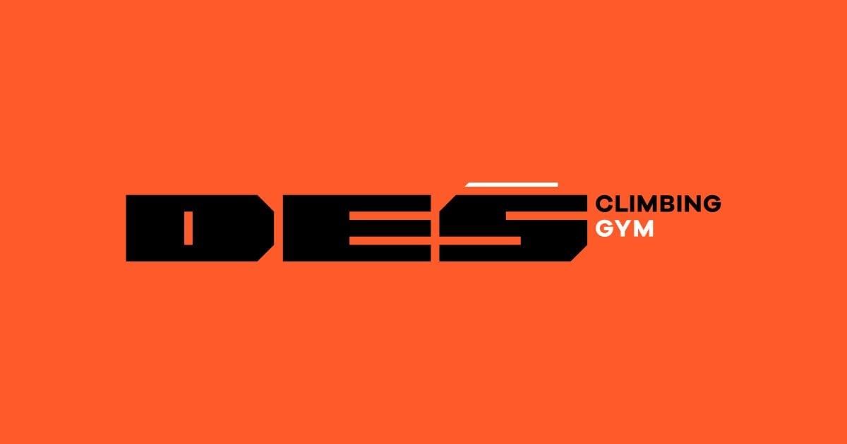Des Climbing