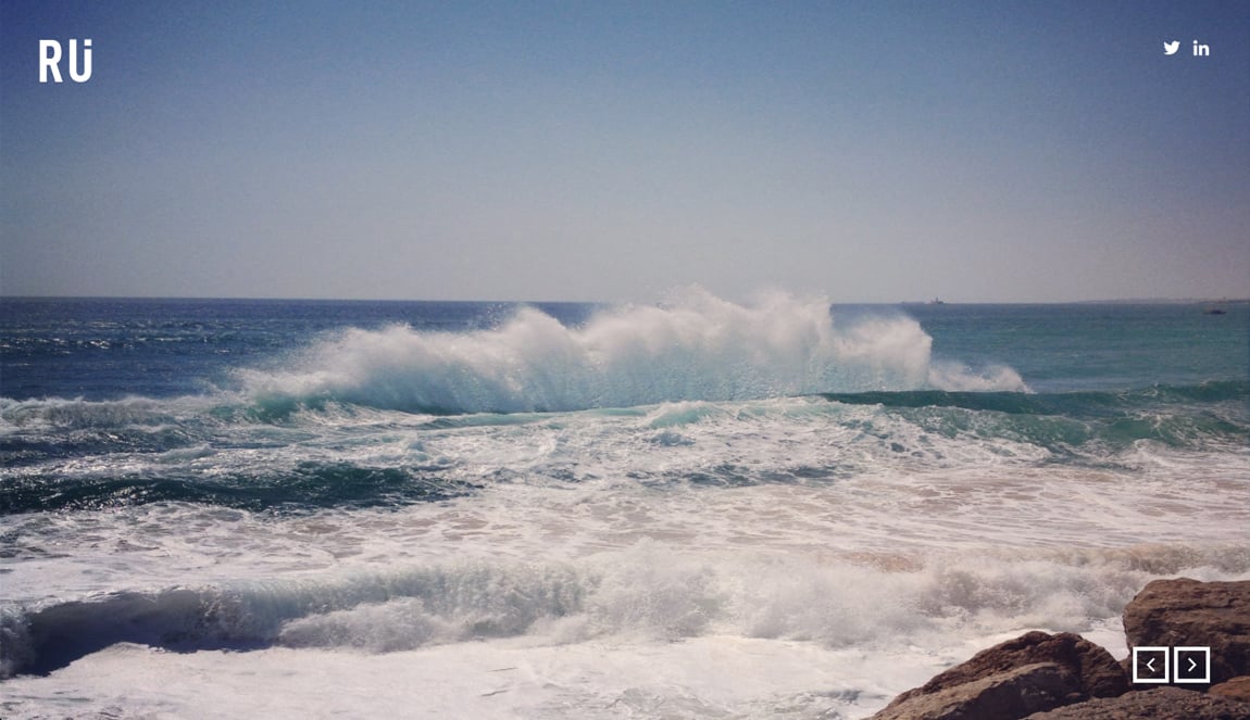 rrrrui Website Screenshot